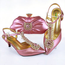Load image into Gallery viewer, QSGFC Lastest Noble and Elegangt Fashionable Special Style Ladies Shoes and Bag Set in Green Color for Party and Wedding