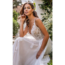Load image into Gallery viewer, Long Boho A-Line Backless Wedding Dress 3D Flowers Spaghetti Straps Bride Dresses Princess Floor Length Wedding Gowns