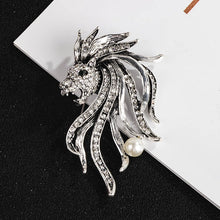 Load image into Gallery viewer, Retro Lion Shield Crown Animal Brooches Fashion Men's Suit Shirt Collar Needle Badge Lapel Pins Jewelry Men Clothing Accessories