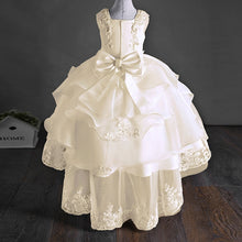 Load image into Gallery viewer, Gray Flower Girl Dresses for Weddings It's Yiiya B086 Square Collar Appliques Princess Ball Gowns Big Bow Communion Dress