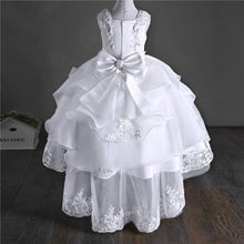 Load image into Gallery viewer, Gray Flower Girl Dresses for Weddings It's Yiiya B086 Square Collar Appliques Princess Ball Gowns Big Bow Communion Dress