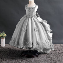 Load image into Gallery viewer, Gray Flower Girl Dresses for Weddings It's Yiiya B086 Square Collar Appliques Princess Ball Gowns Big Bow Communion Dress
