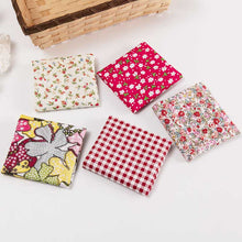 Load image into Gallery viewer, 25*25cm /Pc Vintage Printed Patchwork Fabrics Doll Handmade Accessories Floral Cotton Fabrics For DIY Quilting Crafts TJ0537-2