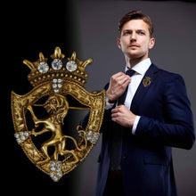 Load image into Gallery viewer, Retro Lion Shield Crown Animal Brooches Fashion Men's Suit Shirt Collar Needle Badge Lapel Pins Jewelry Men Clothing Accessories