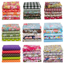 Load image into Gallery viewer, 25*25cm /Pc Vintage Printed Patchwork Fabrics Doll Handmade Accessories Floral Cotton Fabrics For DIY Quilting Crafts TJ0537-2