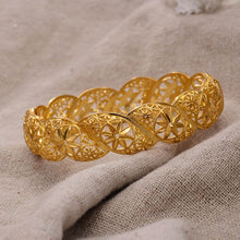 Load image into Gallery viewer, Bangls 4Pcs/lot Ethiopian Africa Gold Color Bangles For Women Flower Bride Bracelet African Wedding Jewelry Middle East Items