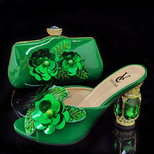 Load image into Gallery viewer, Classic Gold Color Pointed Wine Glass Heel Design Ladies Shoes Dual-Use Ladies Bags Wedding Party Shoes Bag