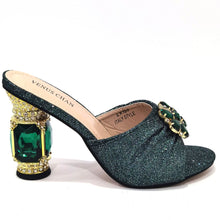 Load image into Gallery viewer, 2022 Lastest Noble and Elegangt Fashionable Special Style Ladies Shoes and Bag Set in Green Color for Party and Wedding