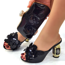 Load image into Gallery viewer, Classic Gold Color Pointed Wine Glass Heel Design Ladies Shoes Dual-Use Ladies Bags Wedding Party Shoes Bag