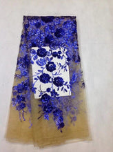 Load image into Gallery viewer, Wholesale African Lace Fabric 2020 High Quality Lace with Sequins French Net Nigerian Lace Fabrics for Dress JL916 Off White